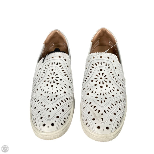 Shoes Designer By Ugg In Grey, Size: 8.5
