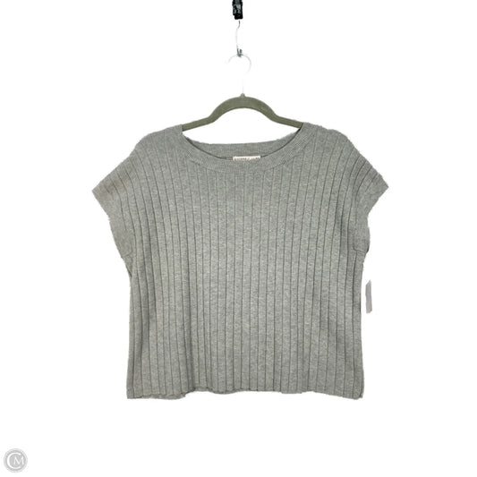 Vest Sweater By Clothes Mentor In Grey, Size: M