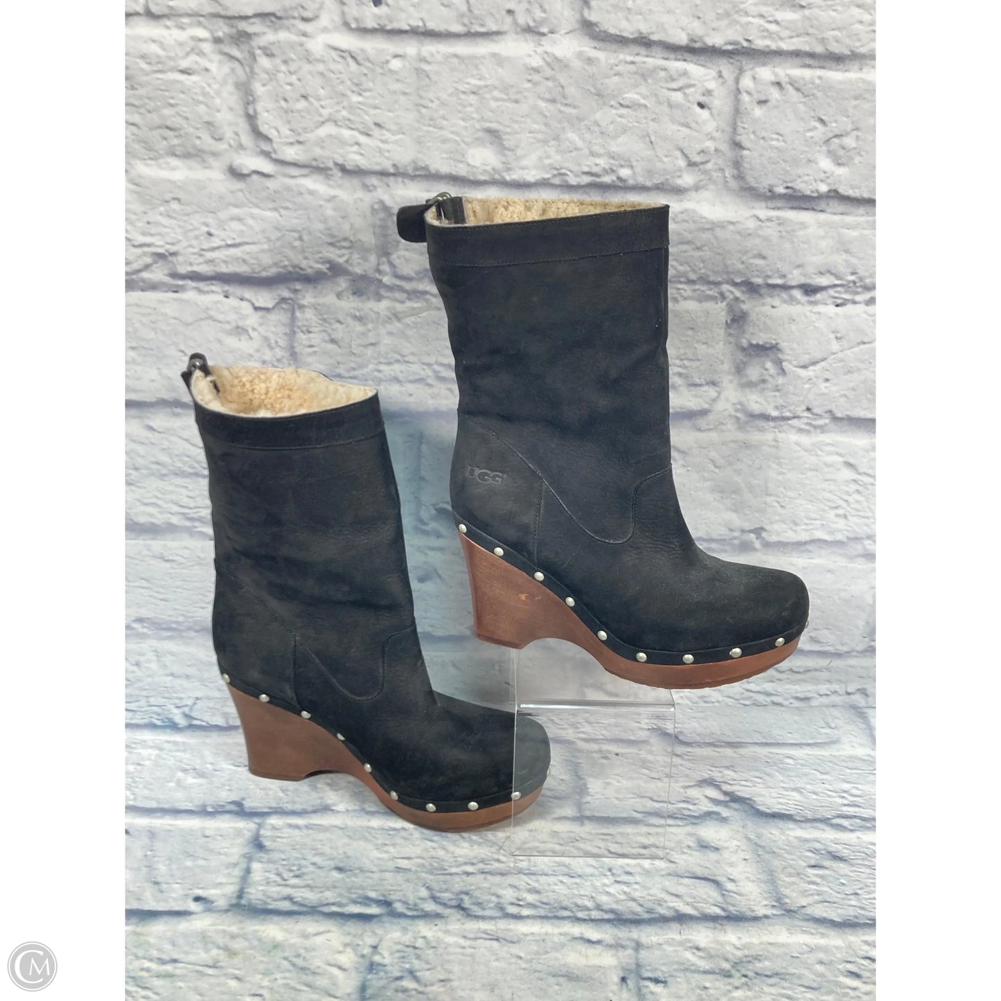 Boots Designer By Ugg In Black, Size: 9