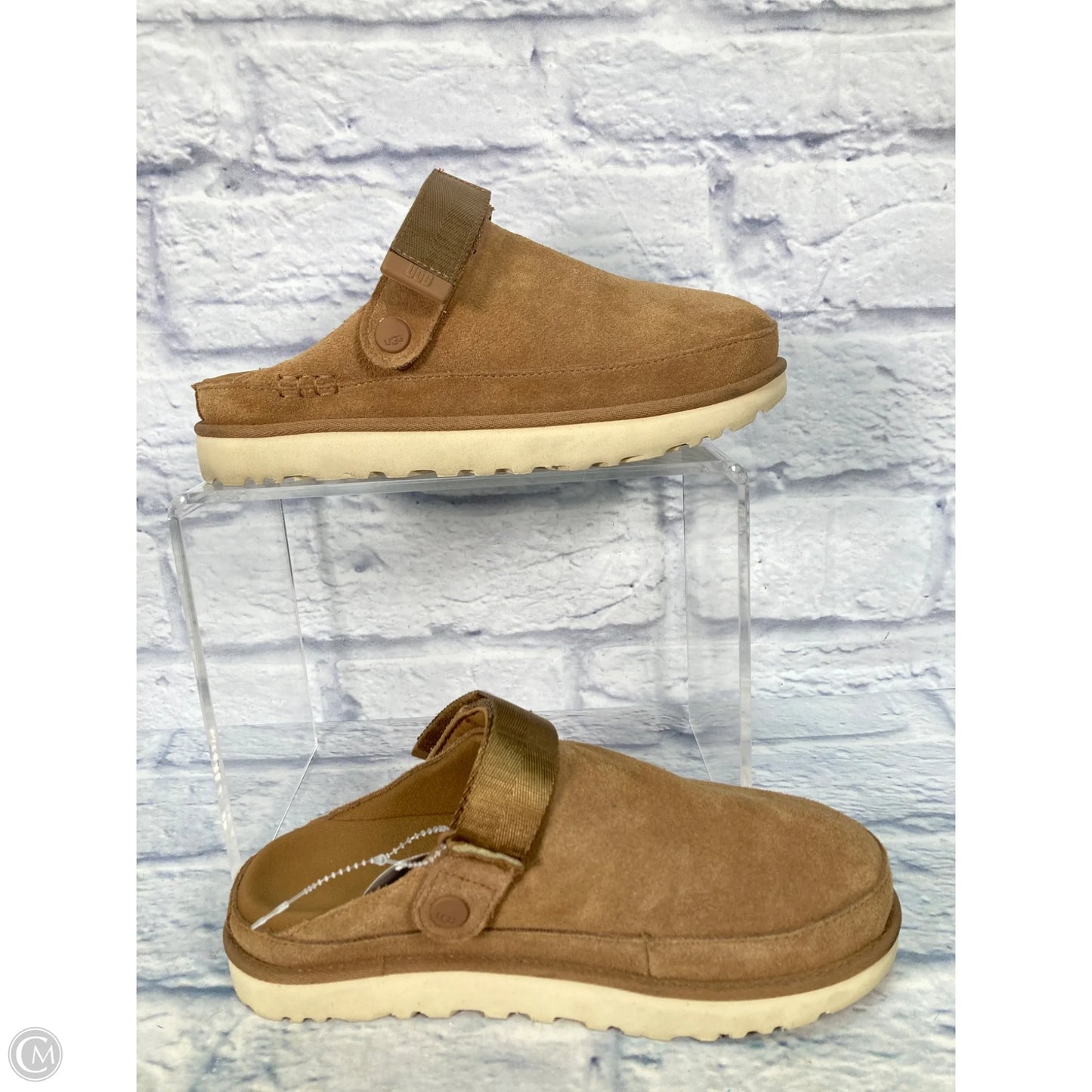 Shoes Designer By Ugg In Brown, Size: 9