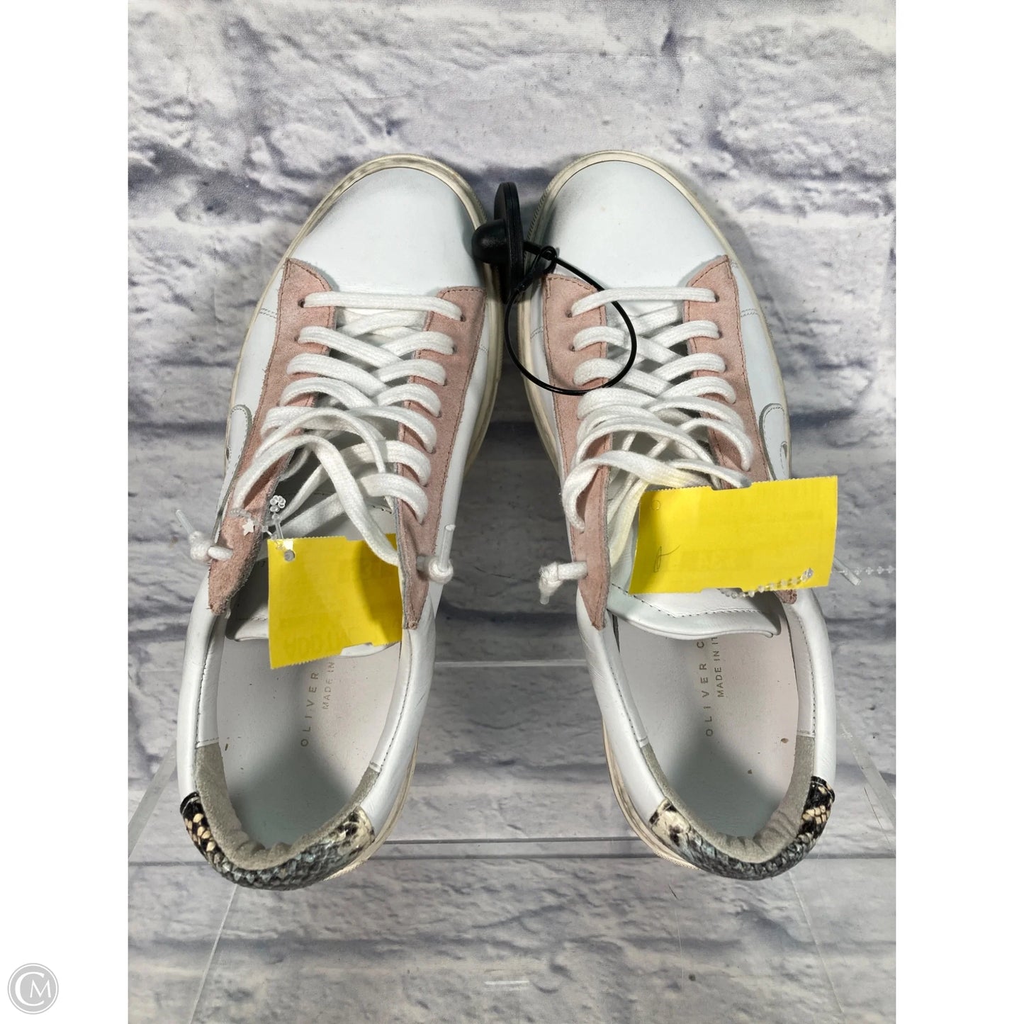 Shoes Sneakers By Clothes Mentor In Pink & White, Size: 7.5