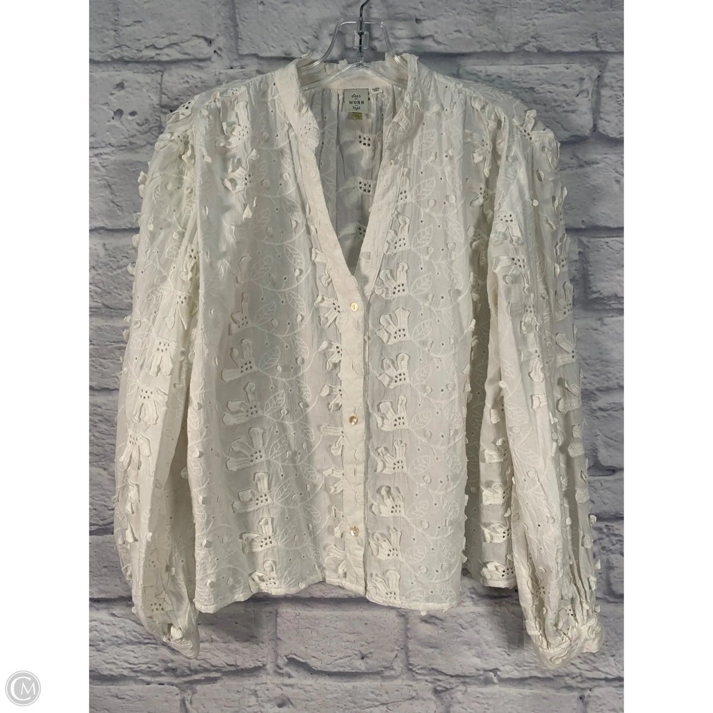 Top Long Sleeve By Anthropologie In White, Size: S
