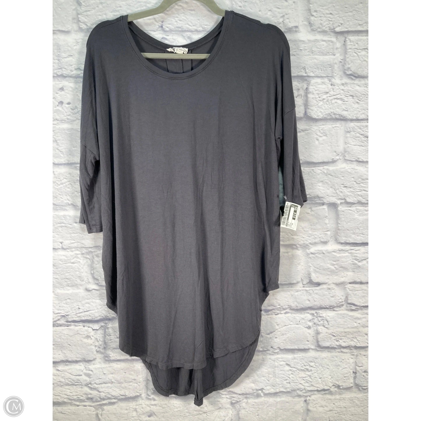 Top Short Sleeve By Floreat In Grey, Size: Xs