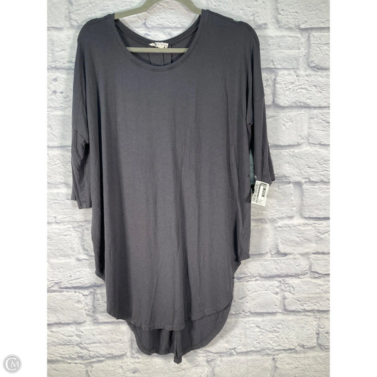 Top Short Sleeve By Floreat In Grey, Size: Xs