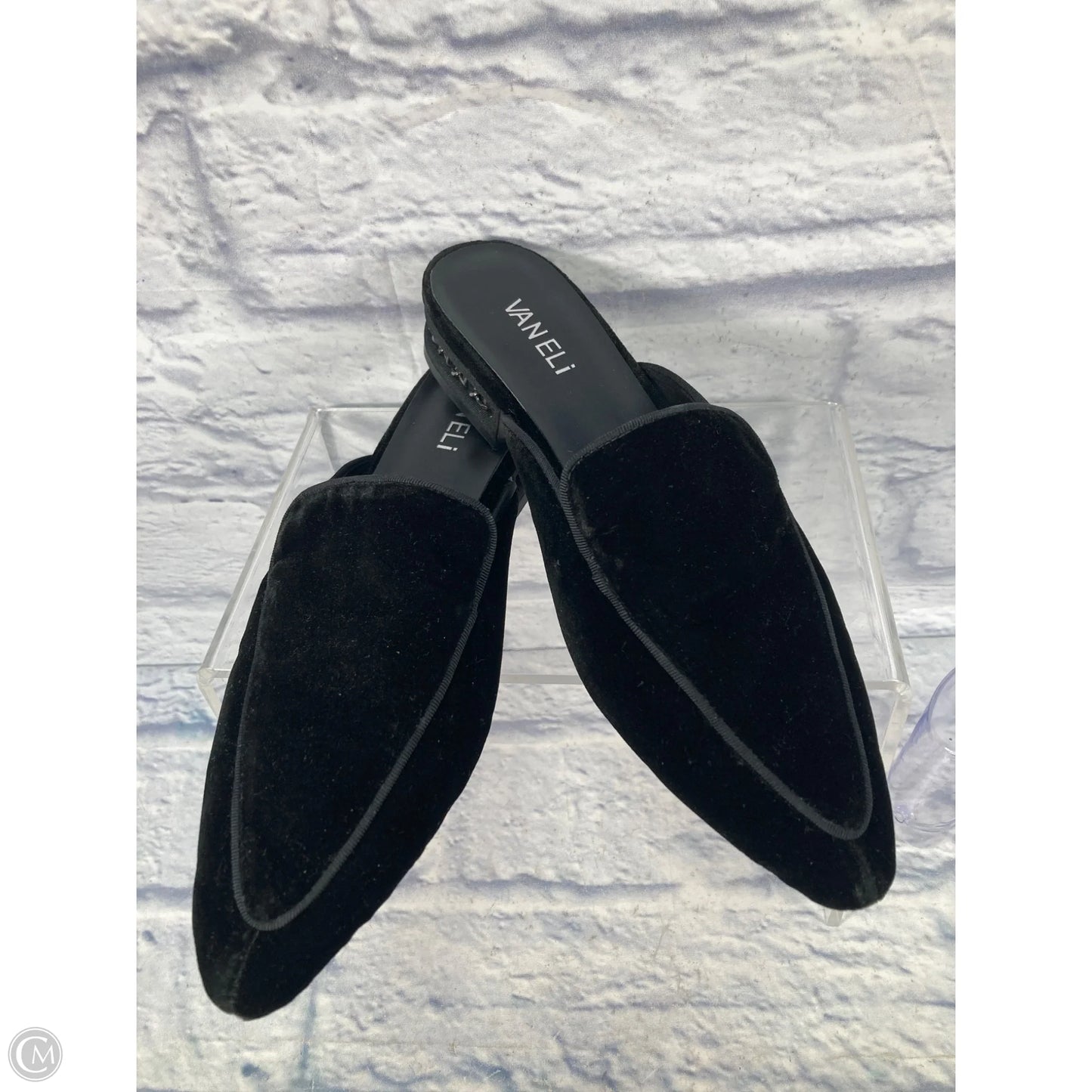 Shoes Flats By Vaneli In Black, Size: 9