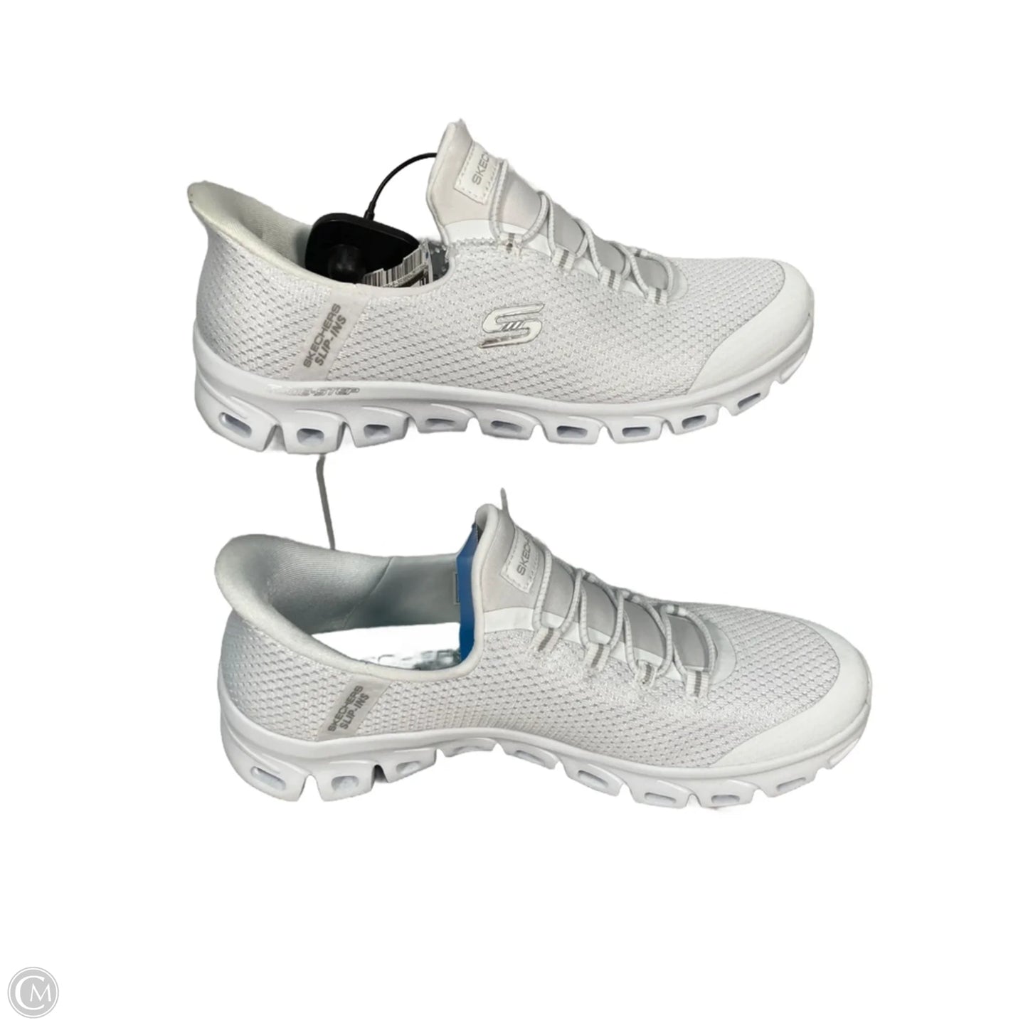 Shoes Sneakers By Skechers In White, Size: 9