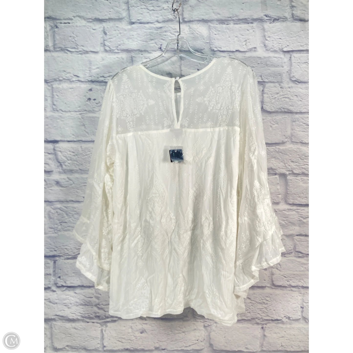 Top Long Sleeve By Torrid In Cream, Size: 2x