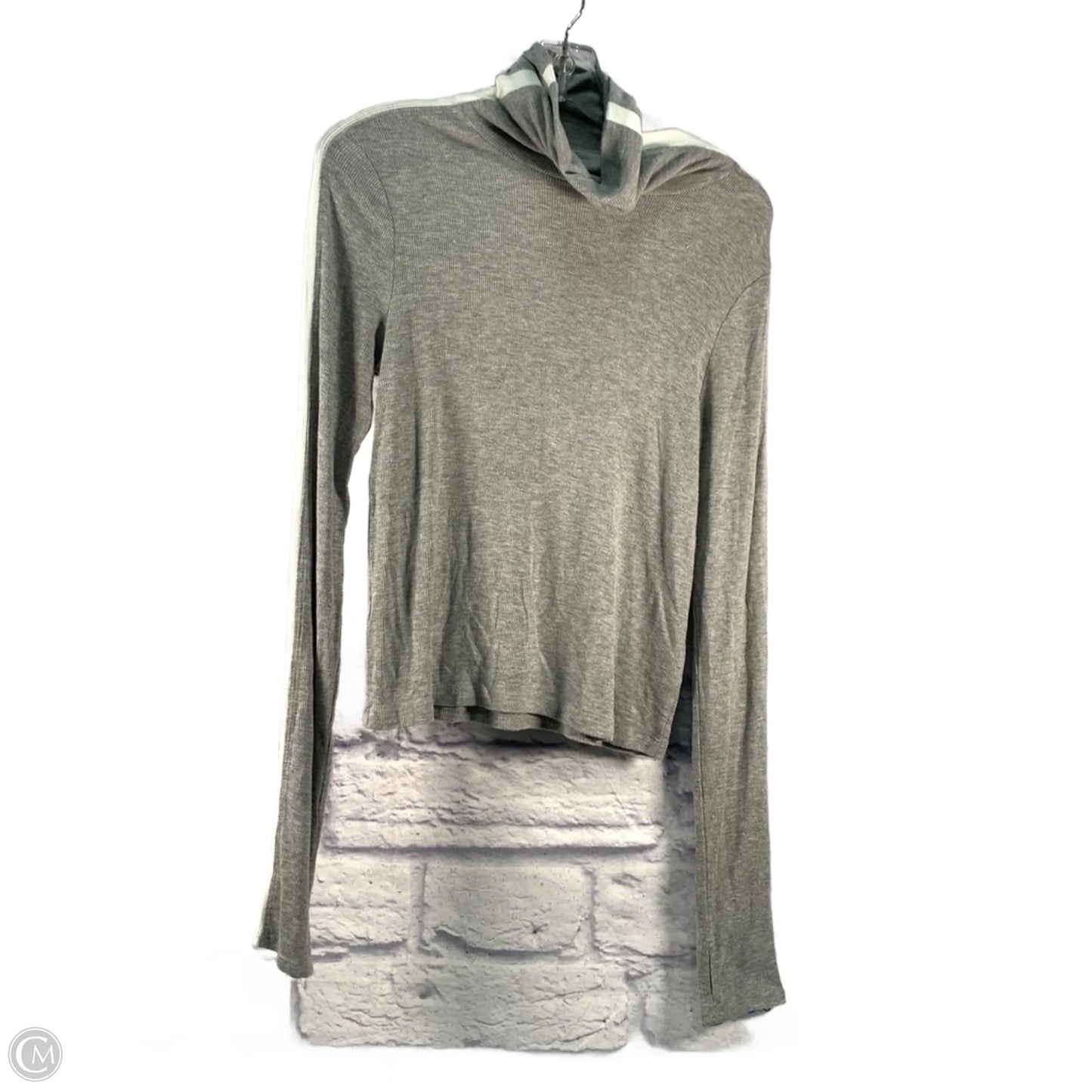 Athletic Top Long Sleeve Collar By Splits59 In Grey, Size: M
