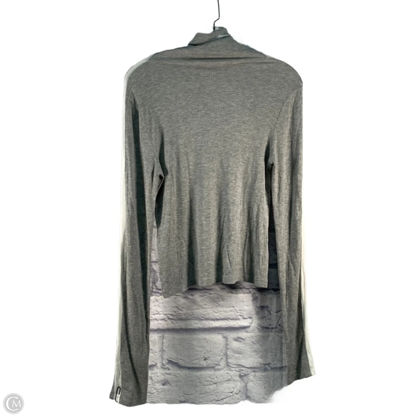 Athletic Top Long Sleeve Collar By Splits59 In Grey, Size: M