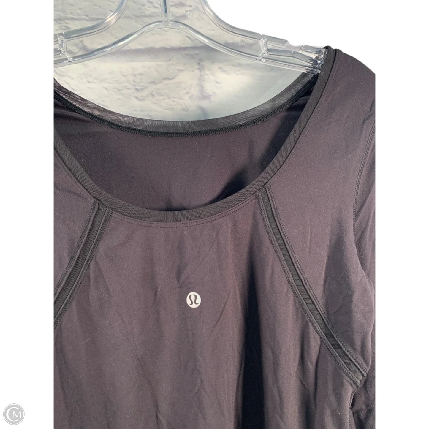 Athletic Top Long Sleeve Crewneck By Lululemon In Black, Size: S