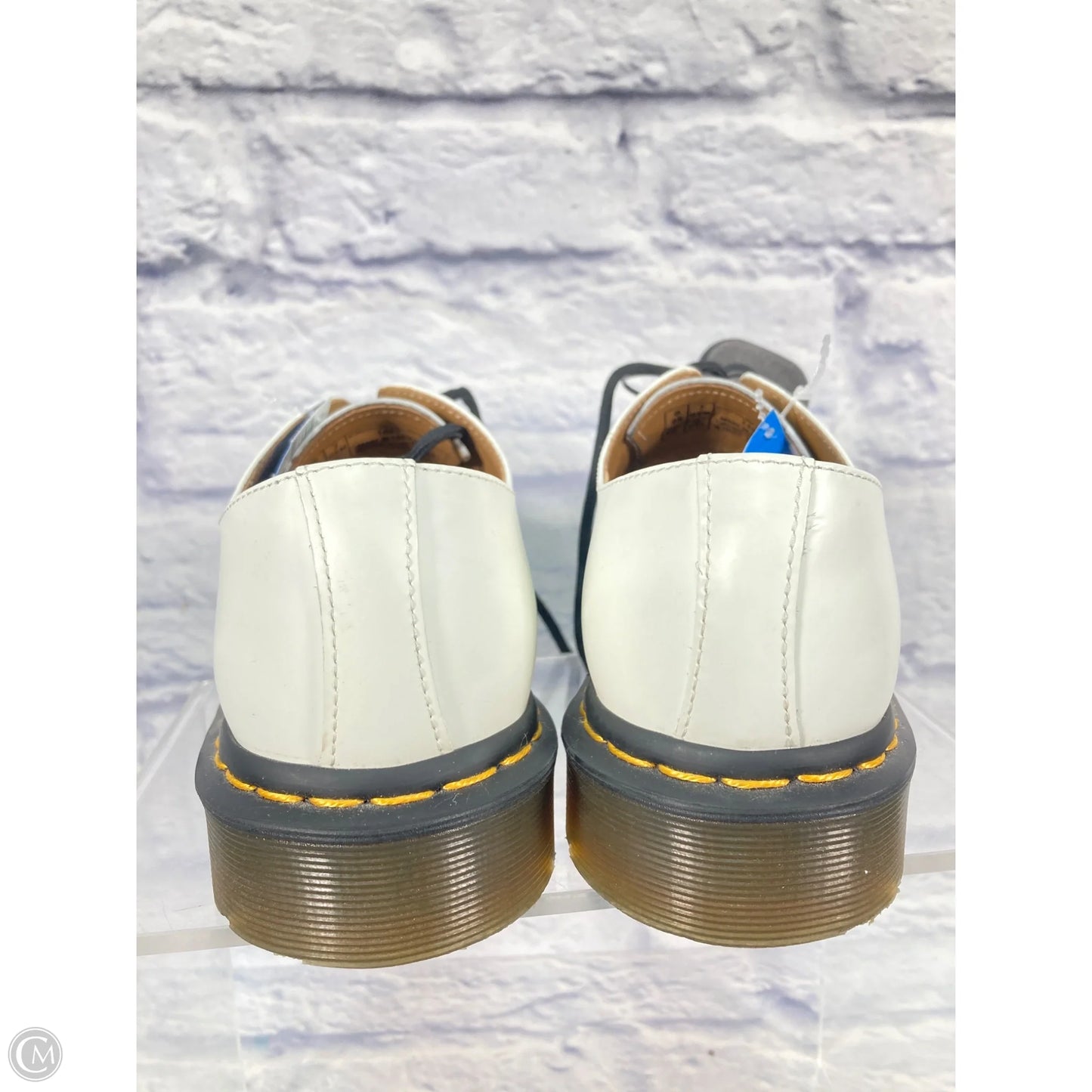 Shoes Flats By Dr Martens In White, Size: 8