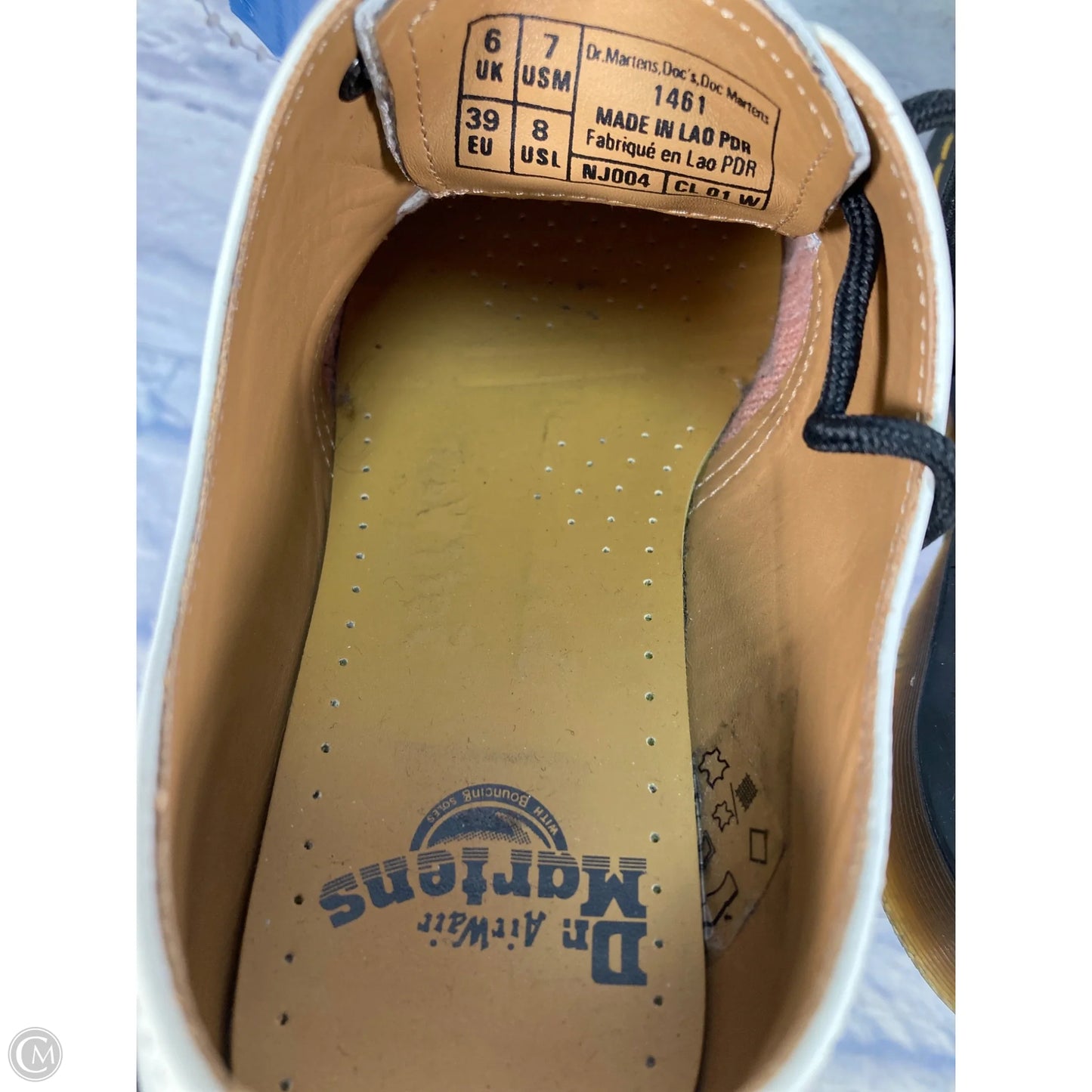 Shoes Flats By Dr Martens In White, Size: 8