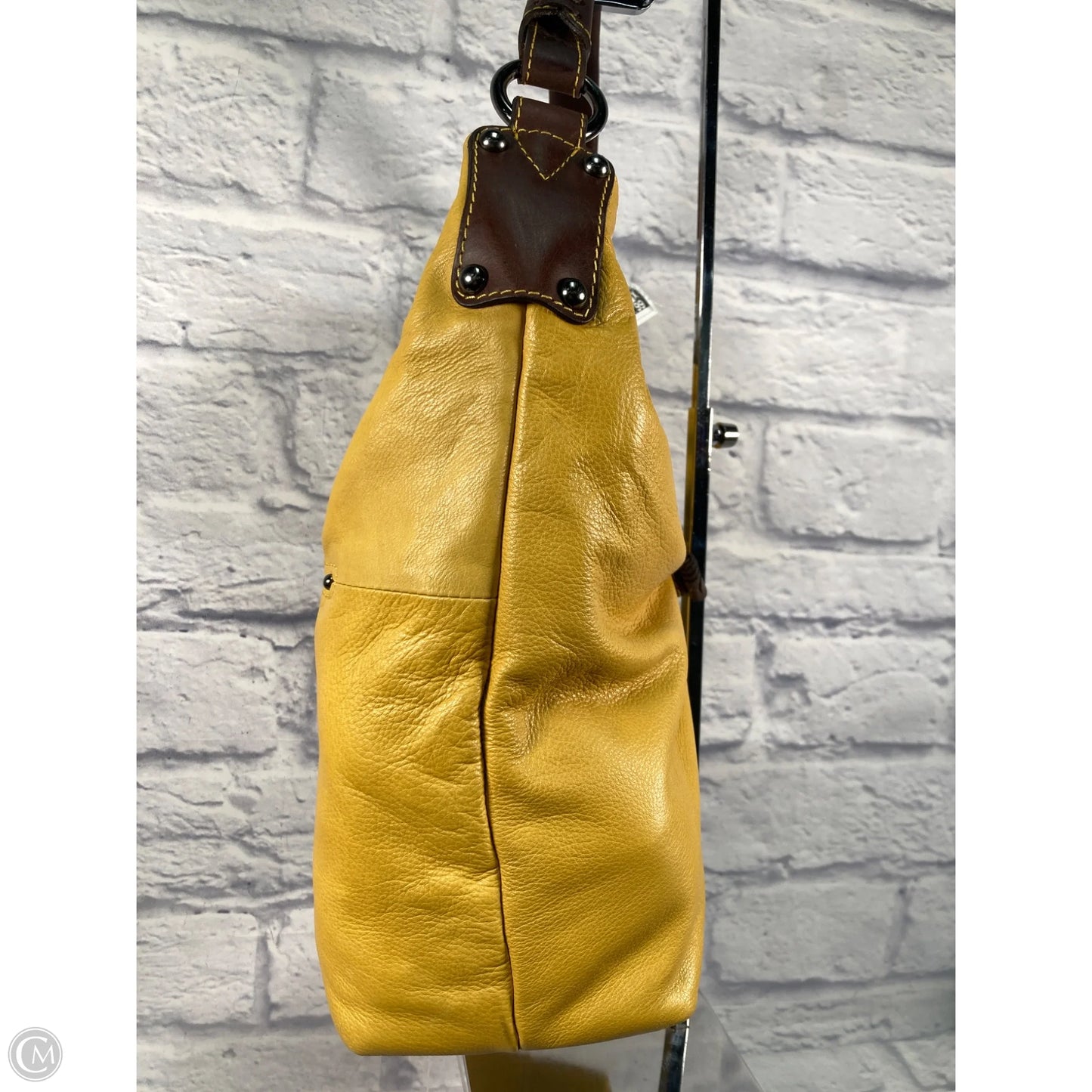 Tote Leather By Clothes Mentor, Size: Medium
