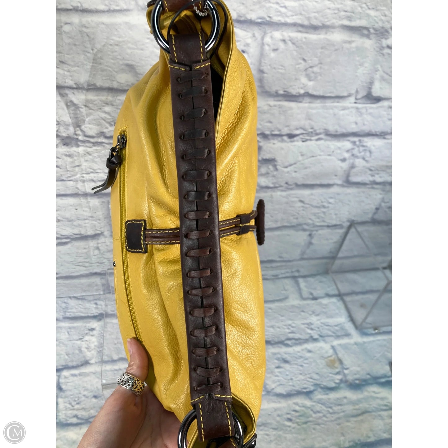 Tote Leather By Clothes Mentor, Size: Medium