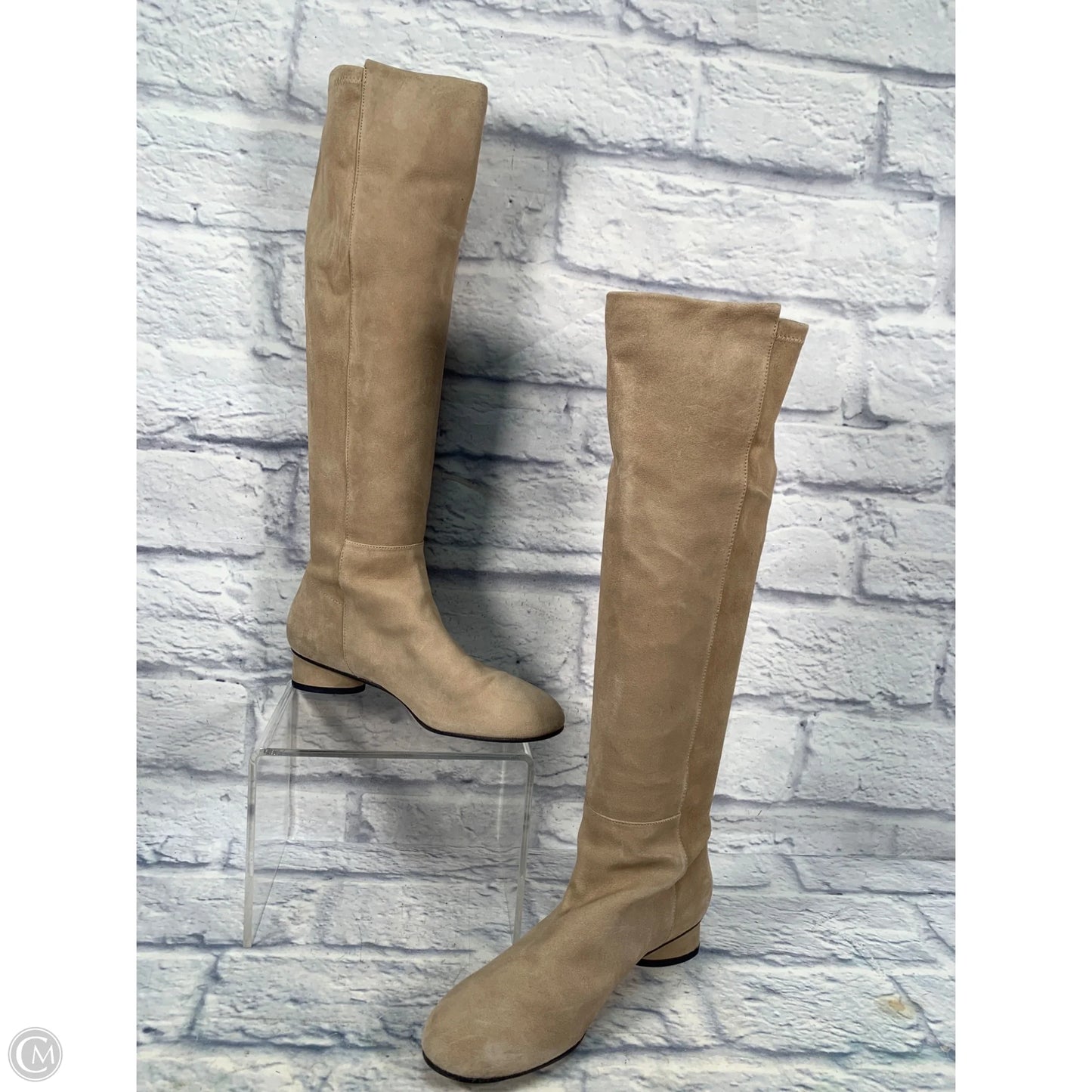 Boots Designer By Stuart Weitzman In Tan, Size: 7.5