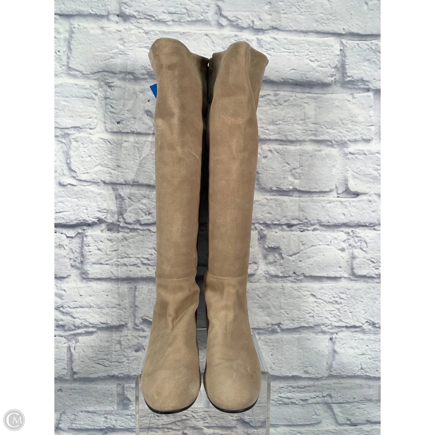 Boots Designer By Stuart Weitzman In Tan, Size: 7.5