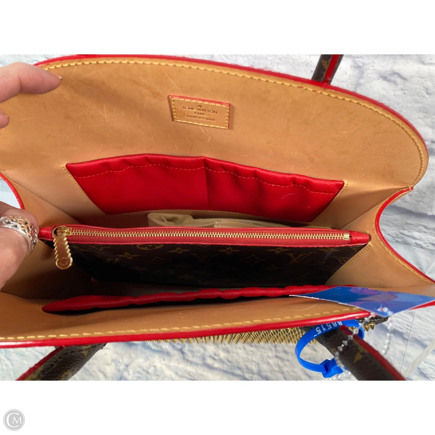 Handbag Luxury Designer By Louis Vuitton, Size: Large