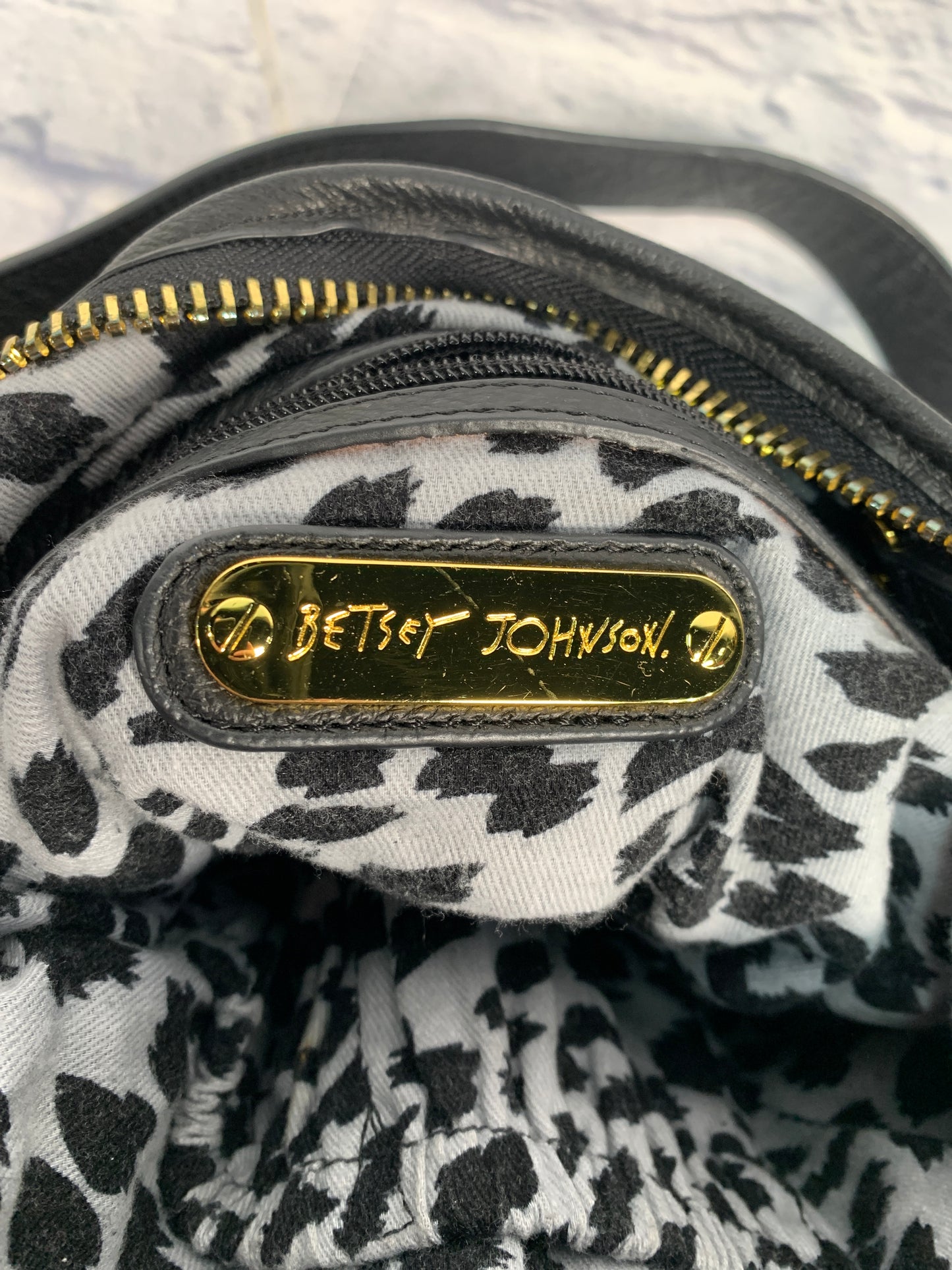 Handbag By Betsey Johnson  Size: Medium