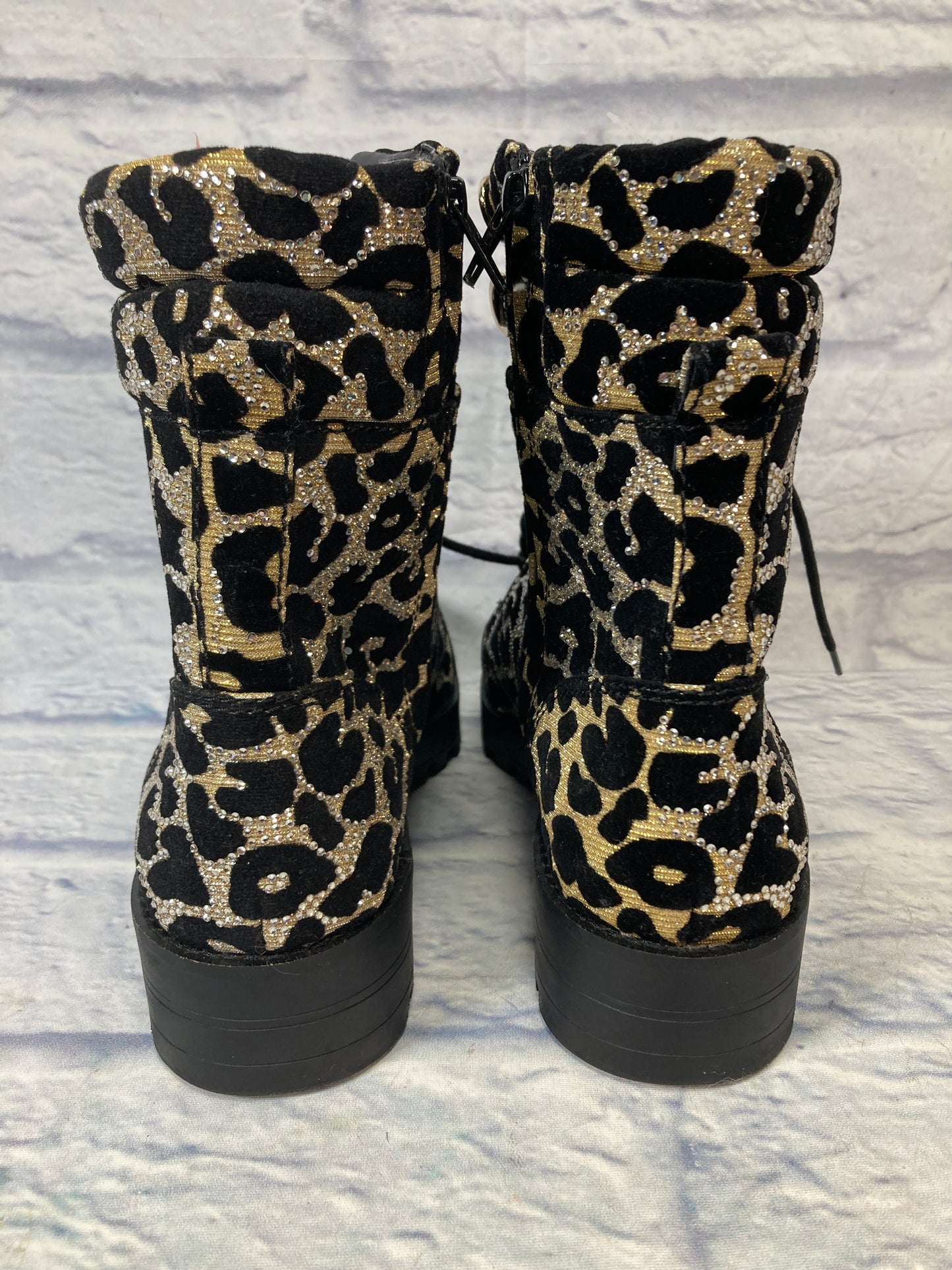 Boots Ankle Flats By Gianni Bini In Animal Print, Size: 10