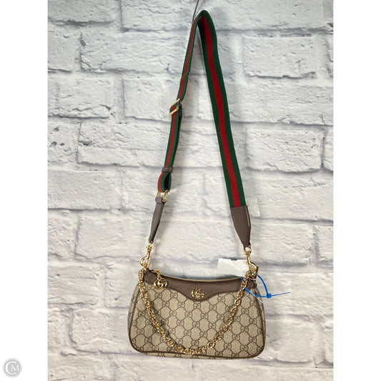 Crossbody Luxury Designer By Gucci, Size: Small