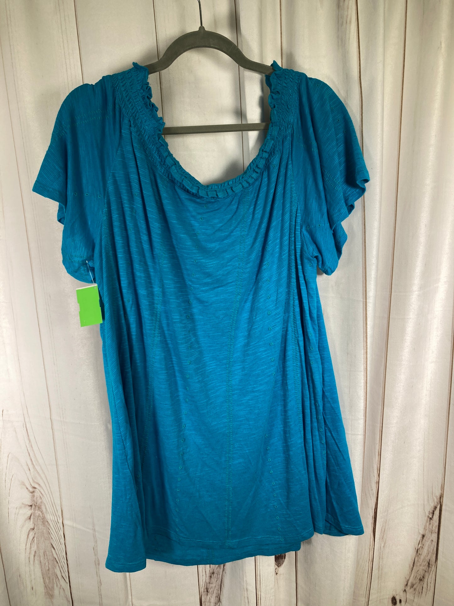 Top Short Sleeve By Chicos  Size: Xl