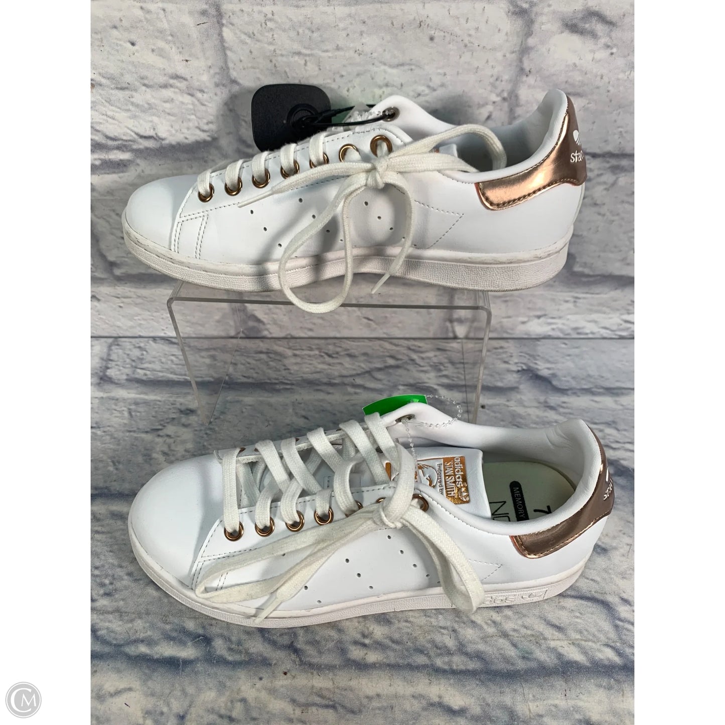 Shoes Sneakers By Adidas In White, Size: 6.5