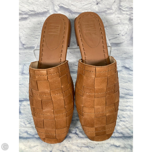 Shoes Designer By Frye In Brown, Size: 8.5