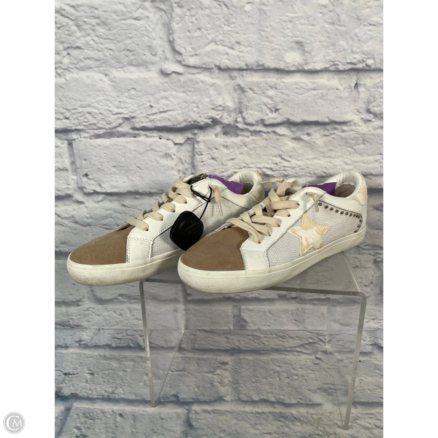 Shoes Sneakers By Vintage Havana In Cream & Tan, Size: 11