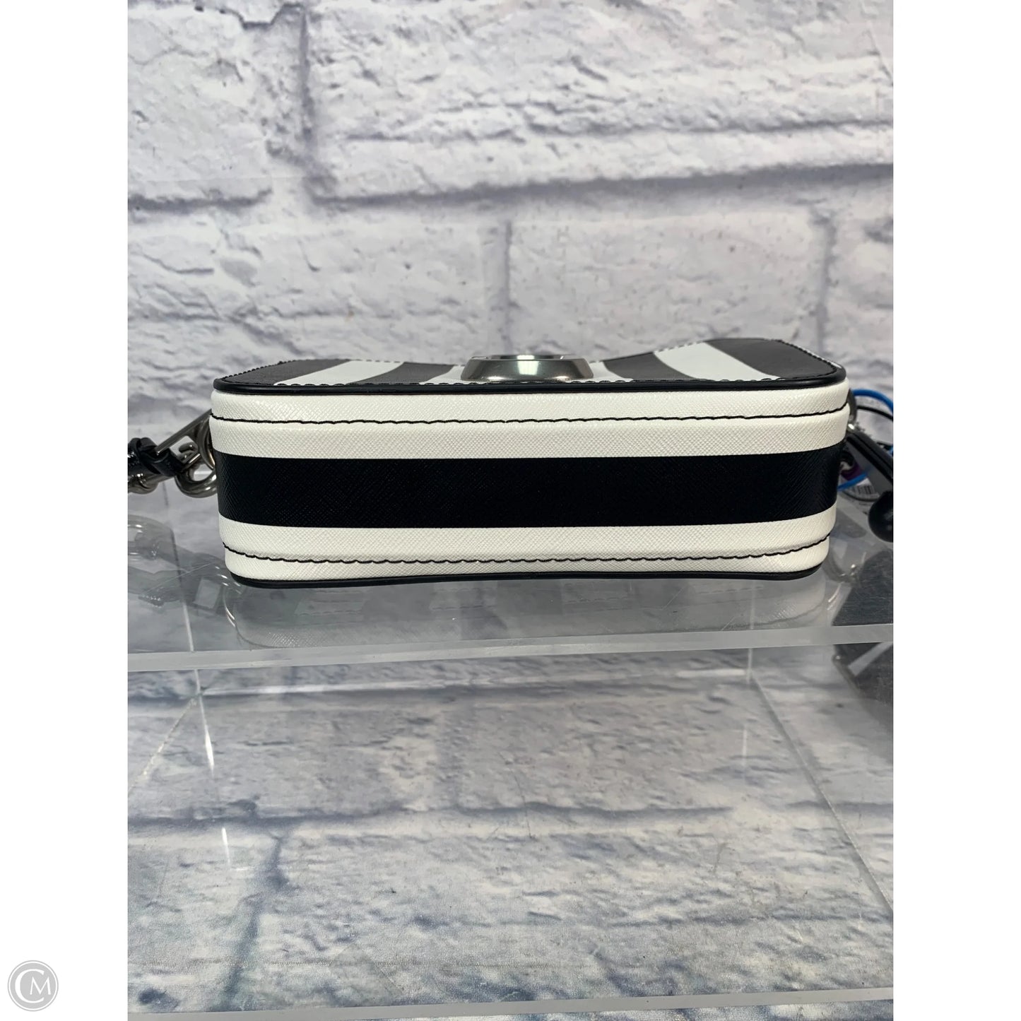 Crossbody Luxury Designer By Marc Jacobs, Size: Small