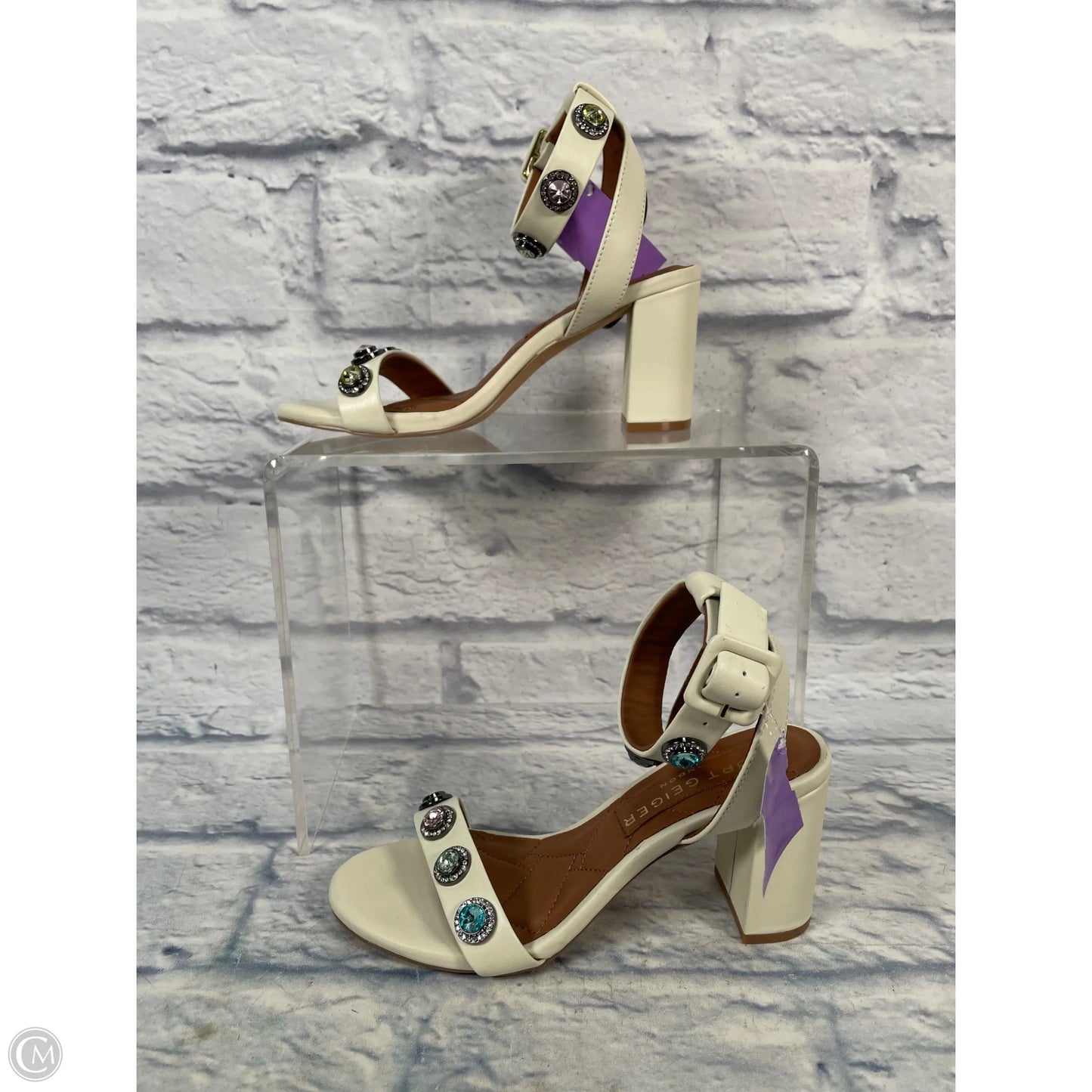 Shoes Designer By Kurt Geiger In Cream, Size: 6