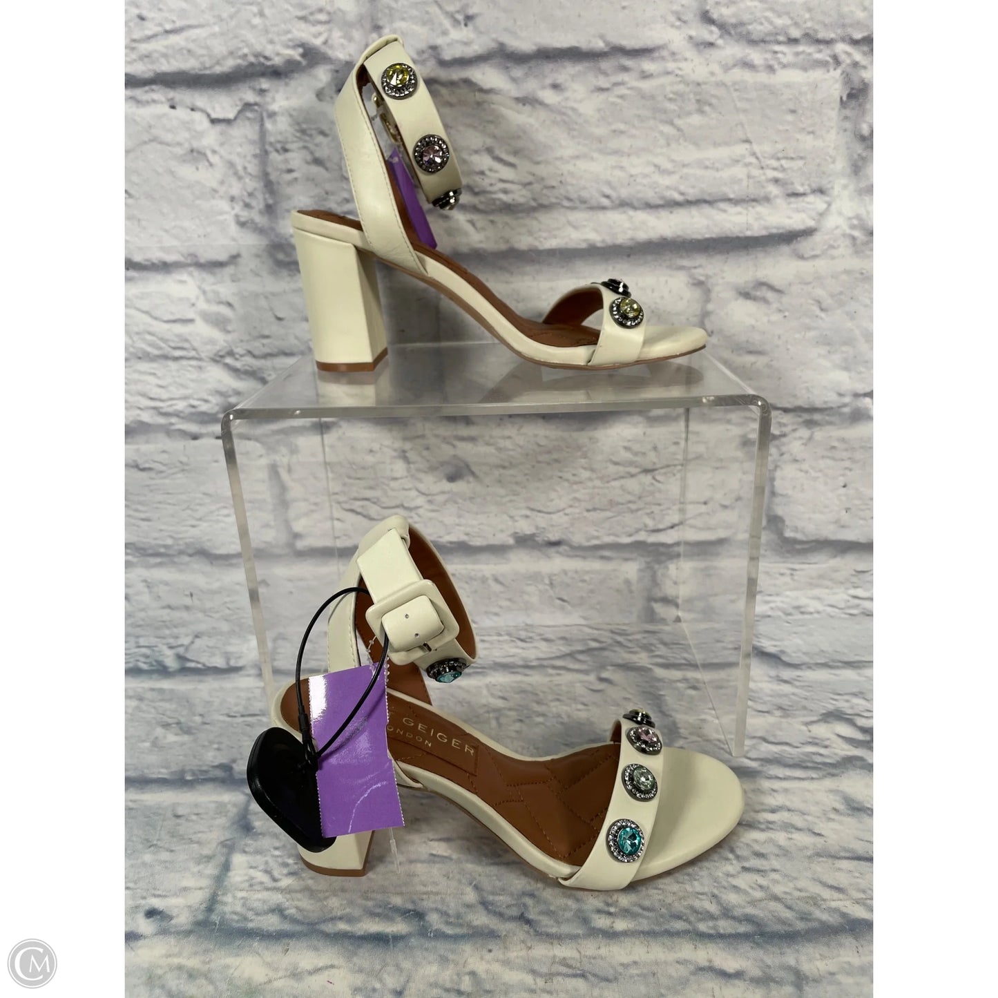 Shoes Designer By Kurt Geiger In Cream, Size: 6