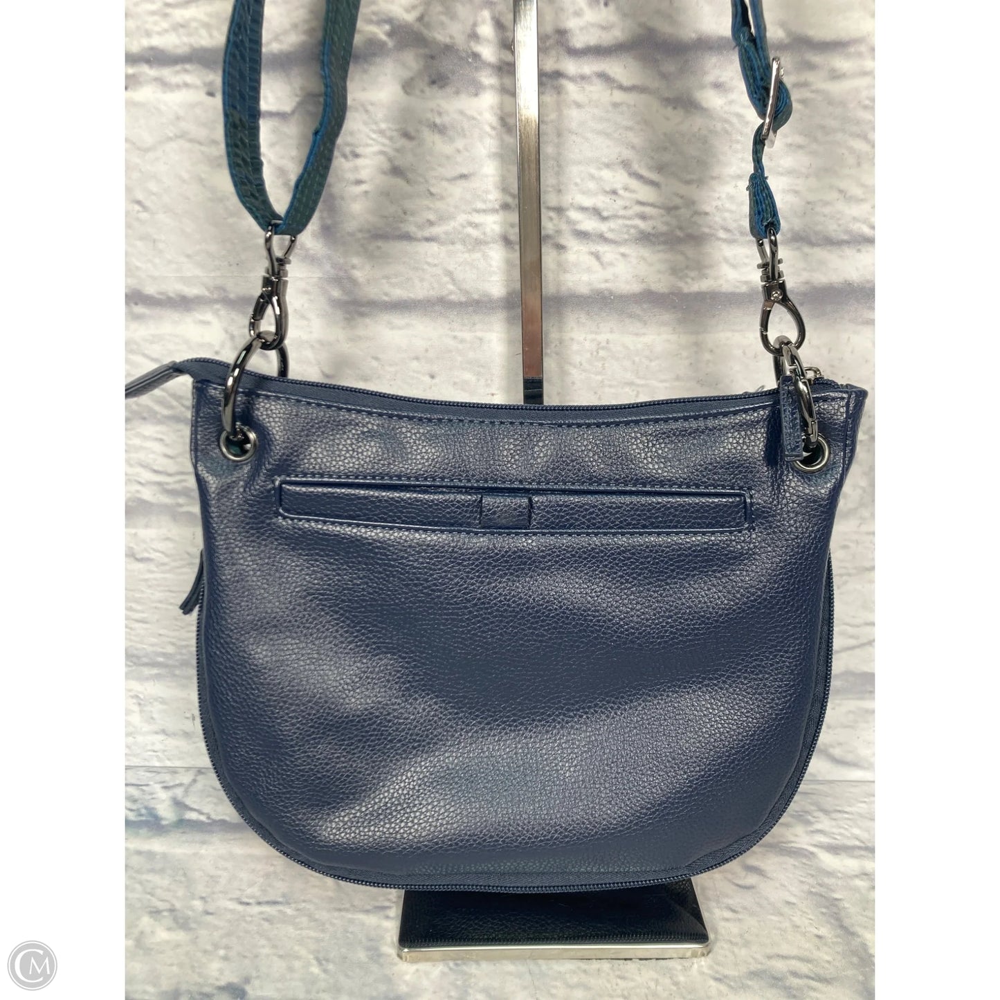 Crossbody By Lug, Size: Medium
