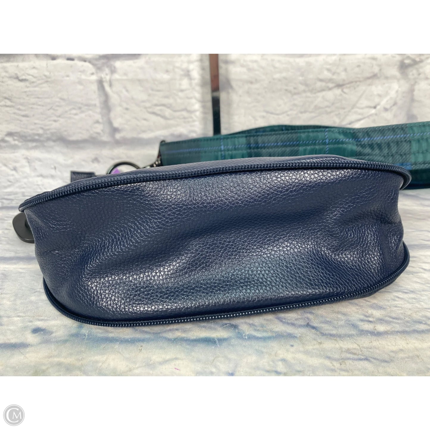 Crossbody By Lug, Size: Medium