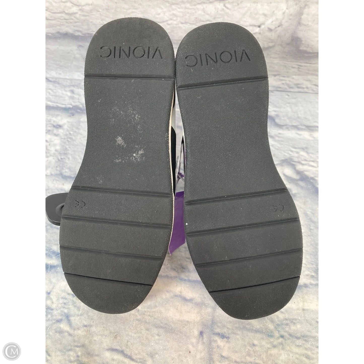 Shoes Athletic By Vionic In Black & White, Size: 6