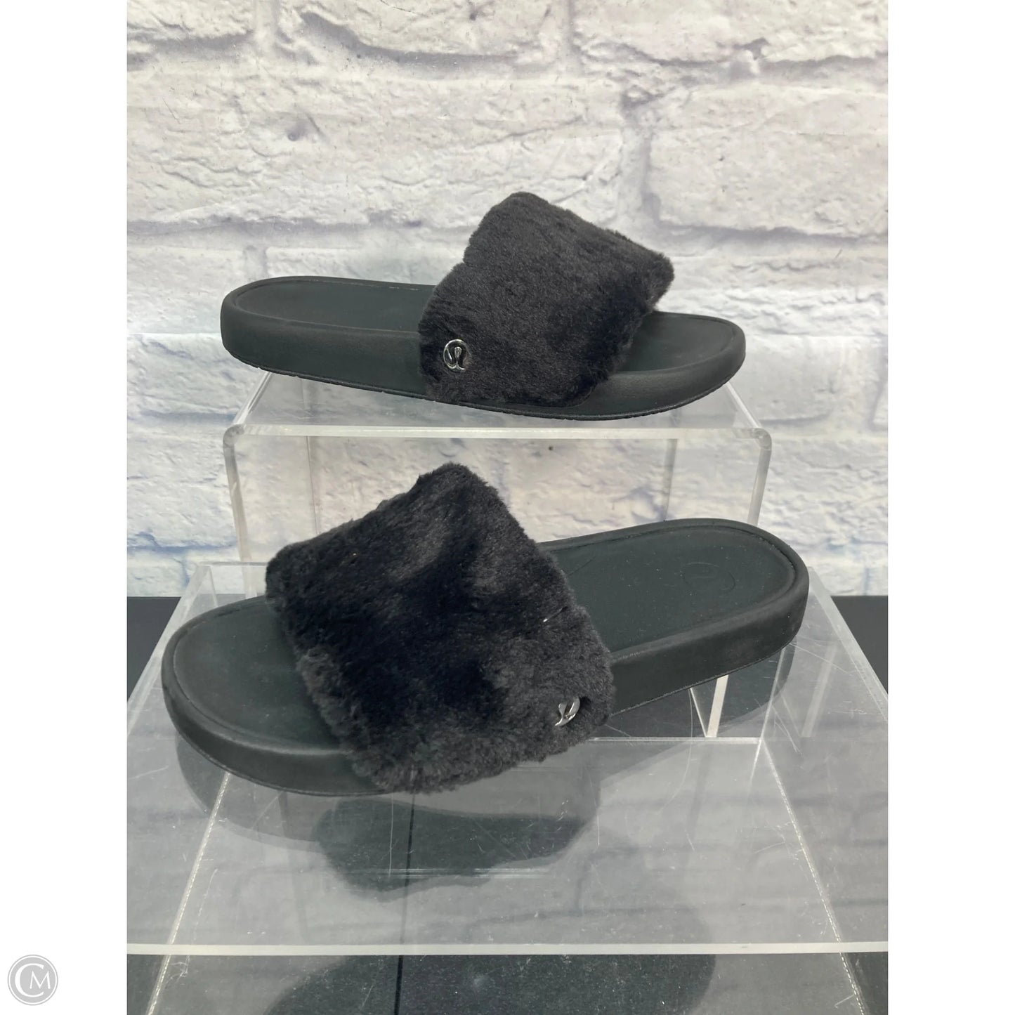 Sandals Flats By Lululemon In Black, Size: 9