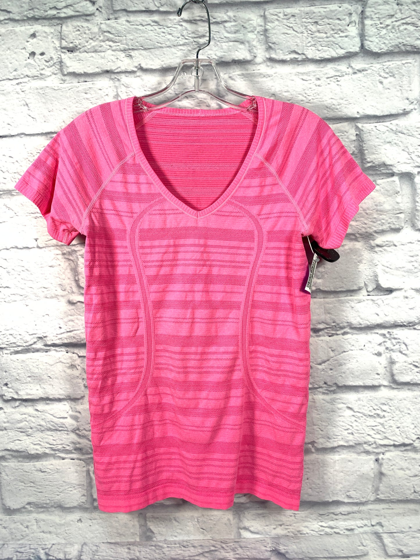 Athletic Top Short Sleeve By Lululemon In Pink, Size: M