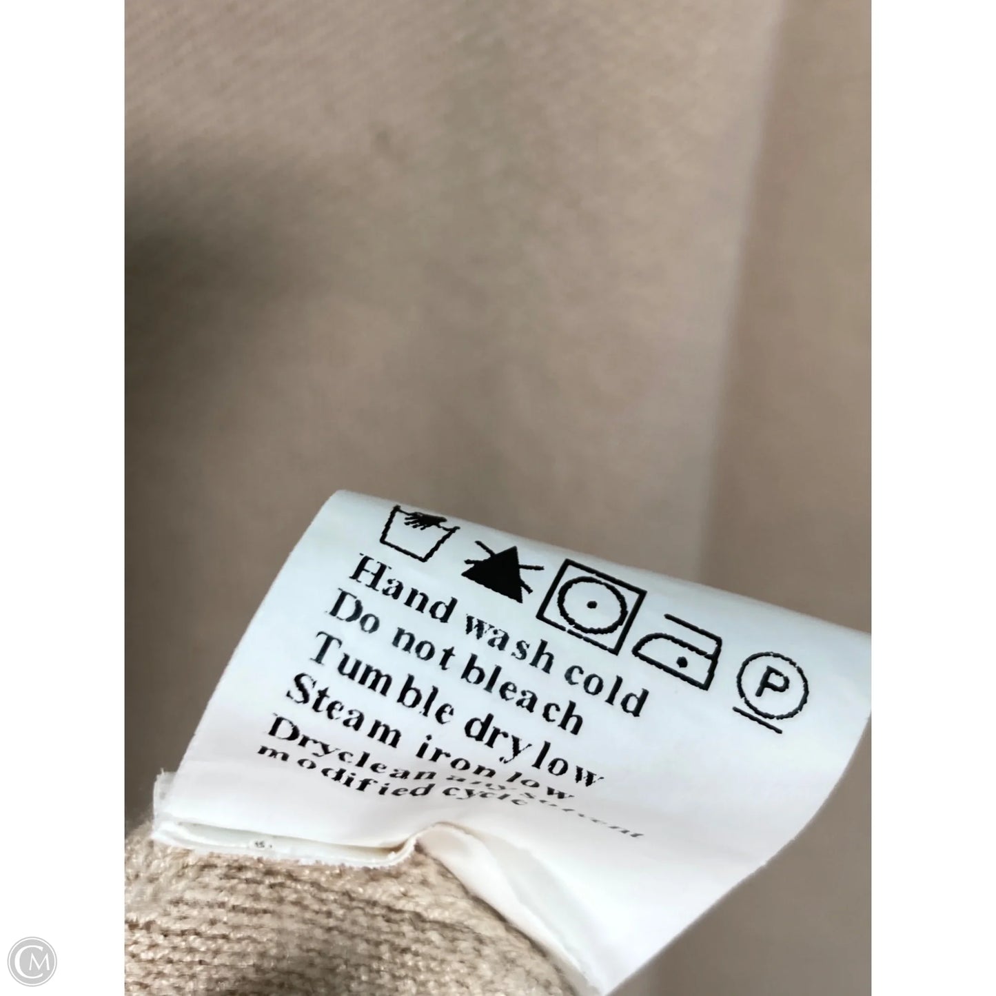 Dress Sweater By Clothes Mentor In Cream & White, Size: Xl