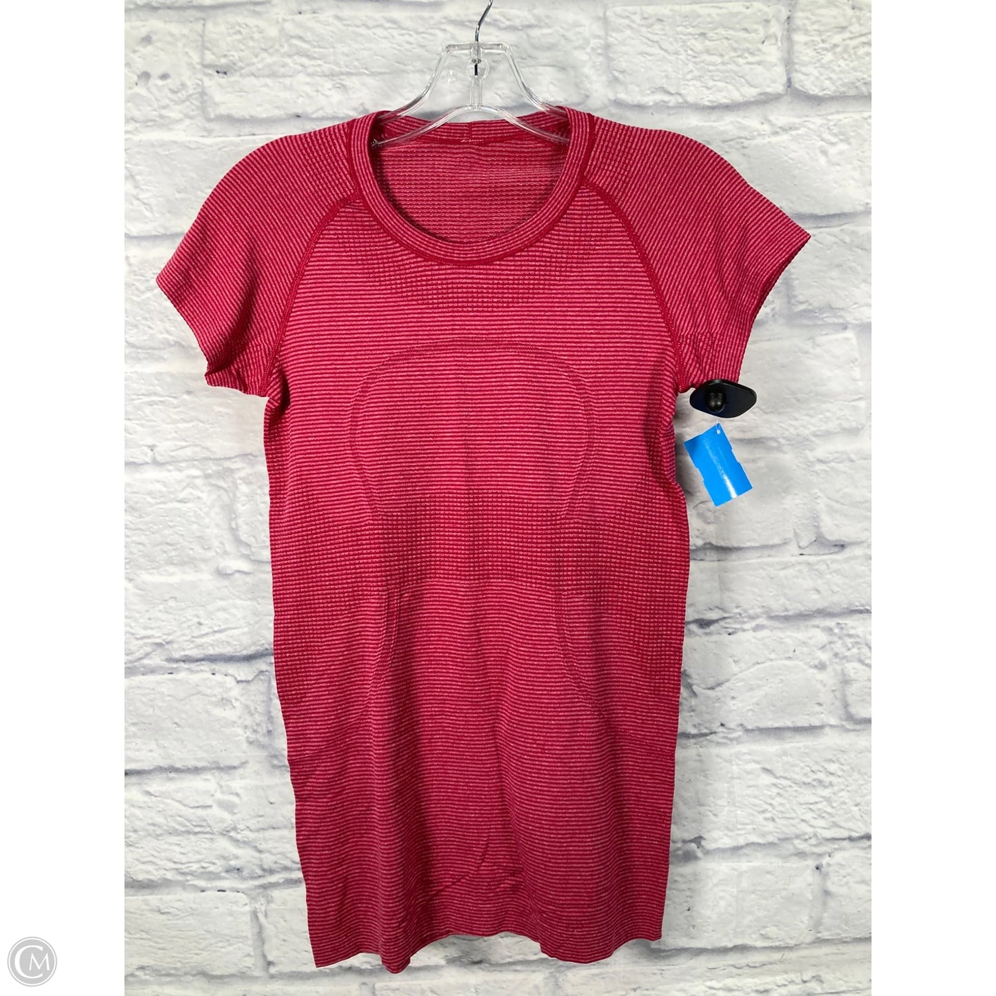 Athletic Top Short Sleeve By Lululemon In Red, Size: S