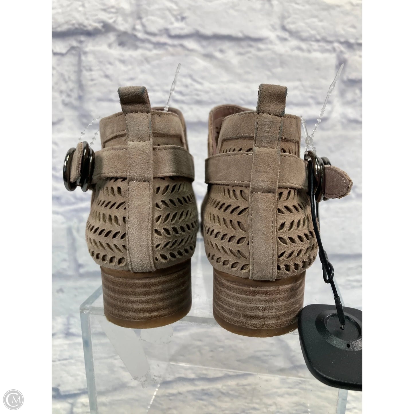 Boots Leather By Vince Camuto In Brown, Size: 6