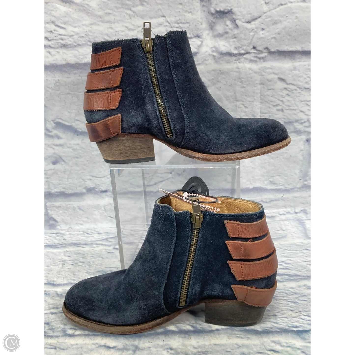 Boots Leather By Clothes Mentor In Blue & Brown, Size: 6