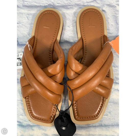 Sandals Flats By Clothes Mentor In Brown, Size: 8.5