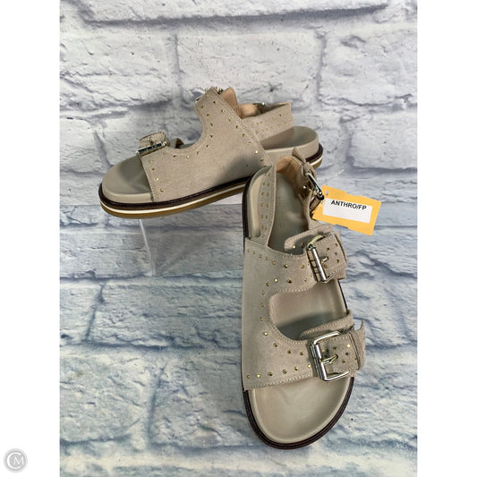 Sandals Flats By Pilcro In Cream, Size: 7.5