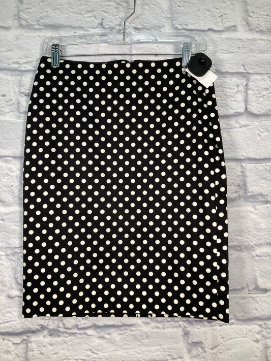 Polkadot Pattern Skirt Mini & Short White House Black Market, Size 0