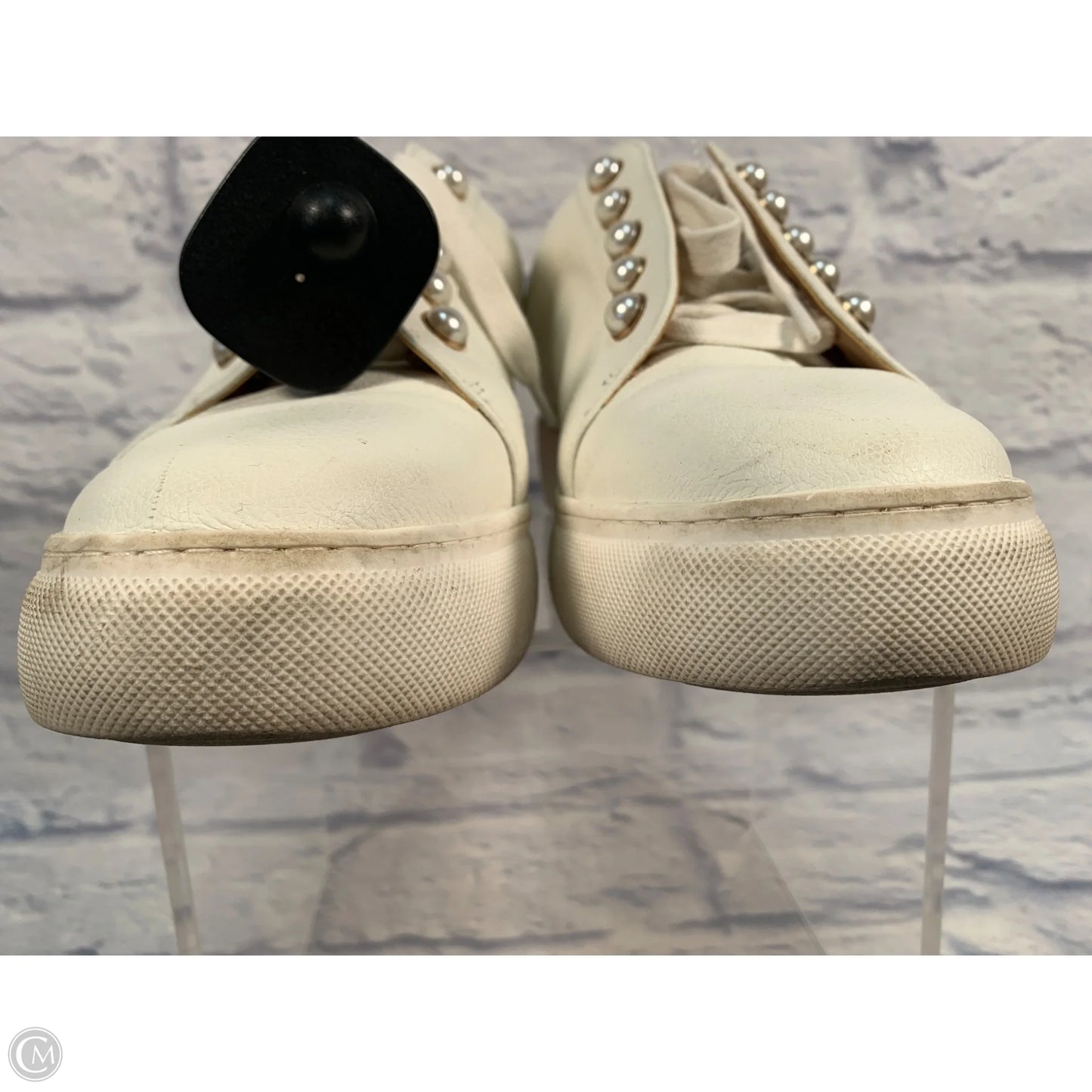 Shoes Sneakers By Alex Marie In Cream, Size: 9