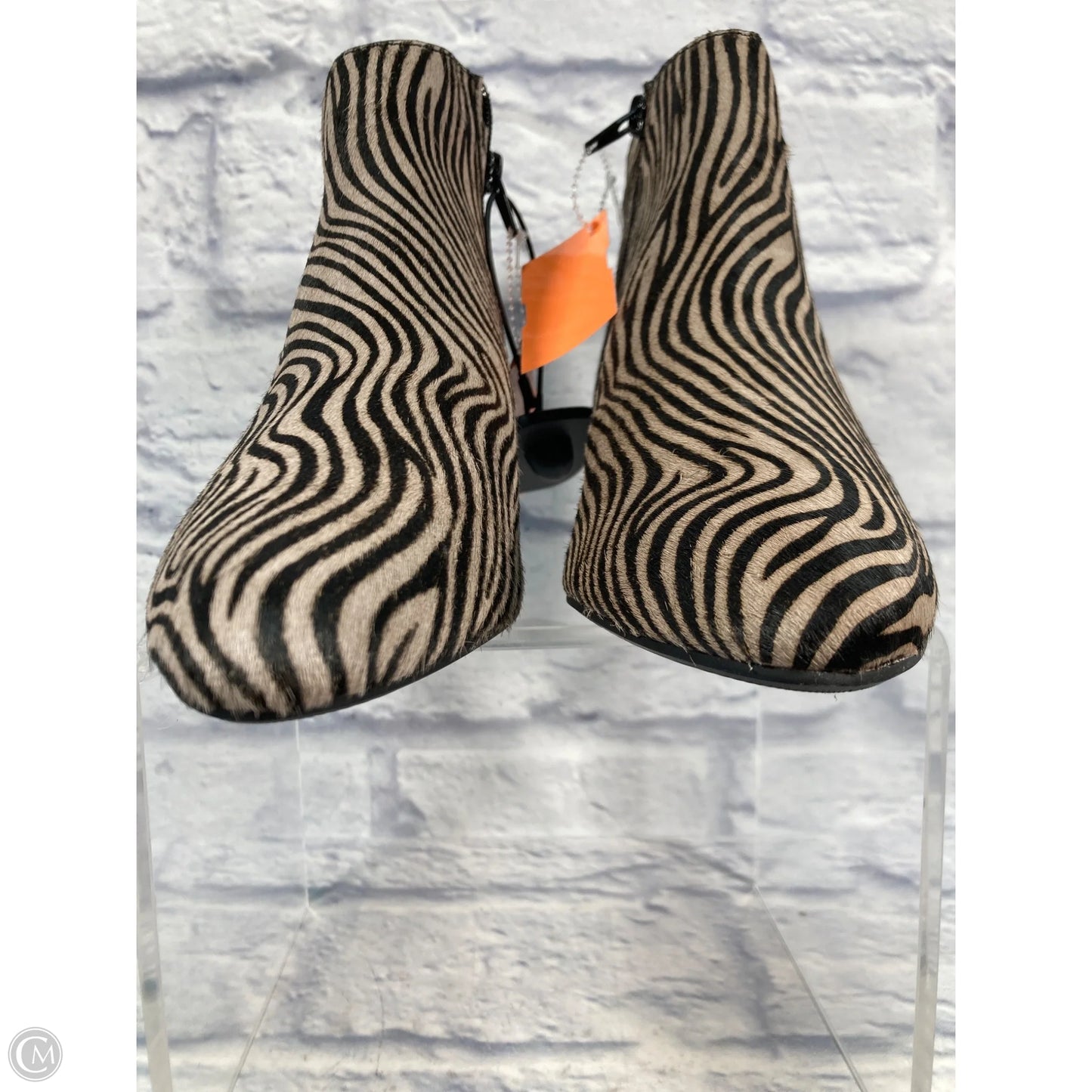 Boots Ankle Heels By Clothes Mentor In Animal Print, Size: 7