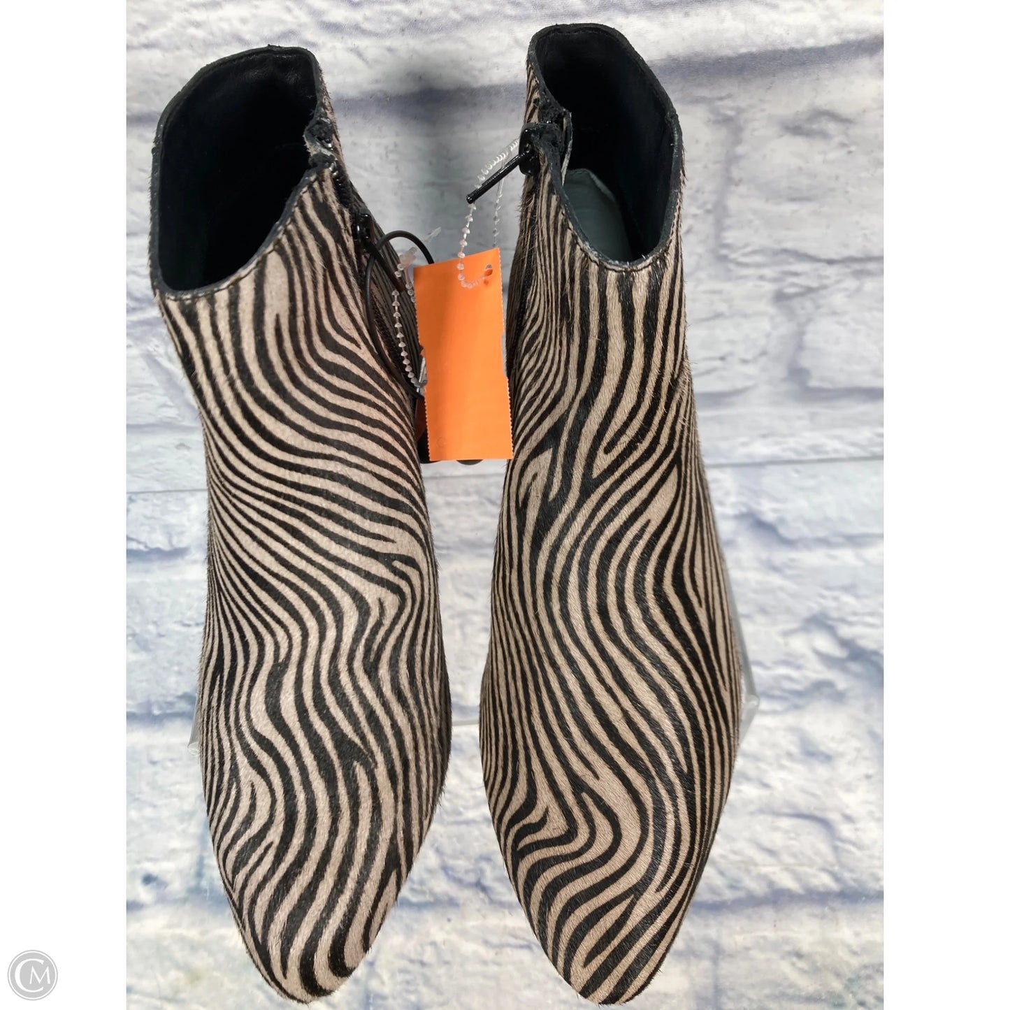 Boots Ankle Heels By Clothes Mentor In Animal Print, Size: 7