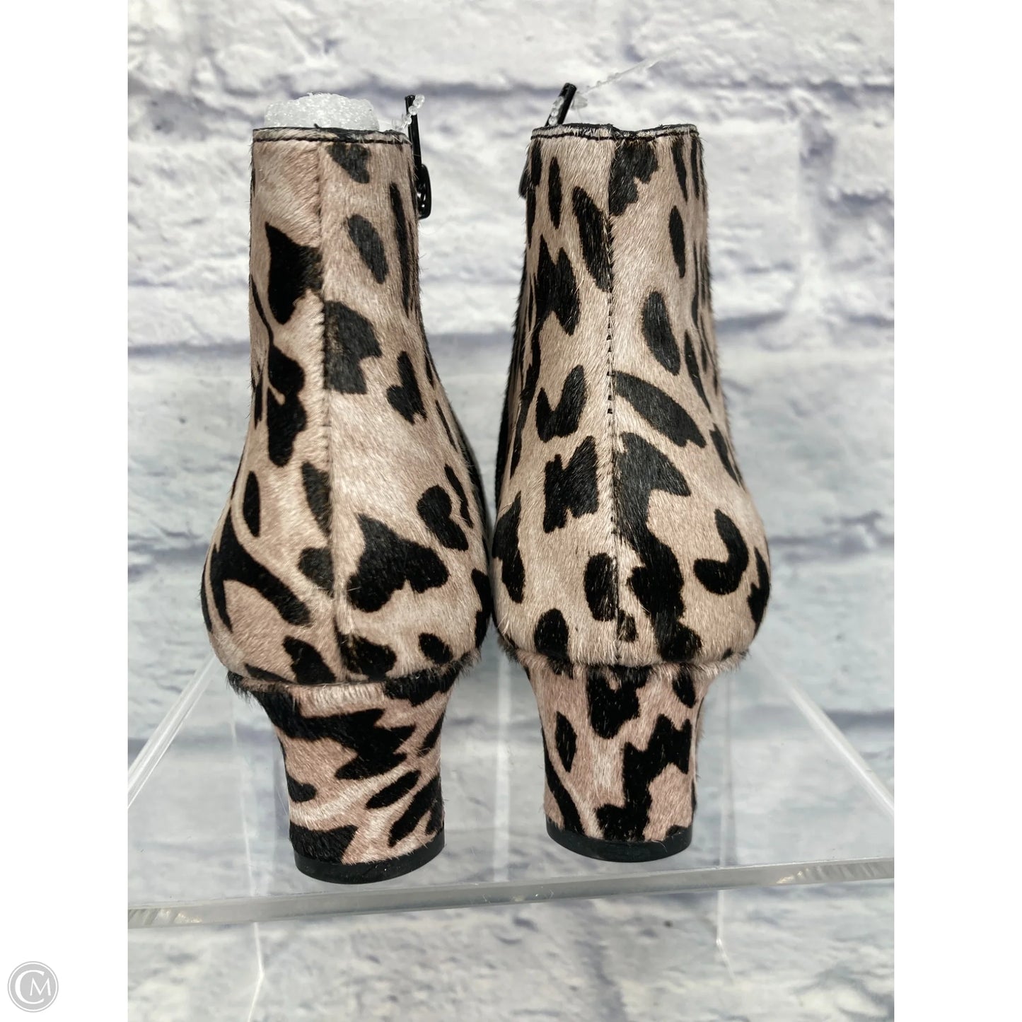 Boots Ankle Heels By Clothes Mentor In Animal Print, Size: 7