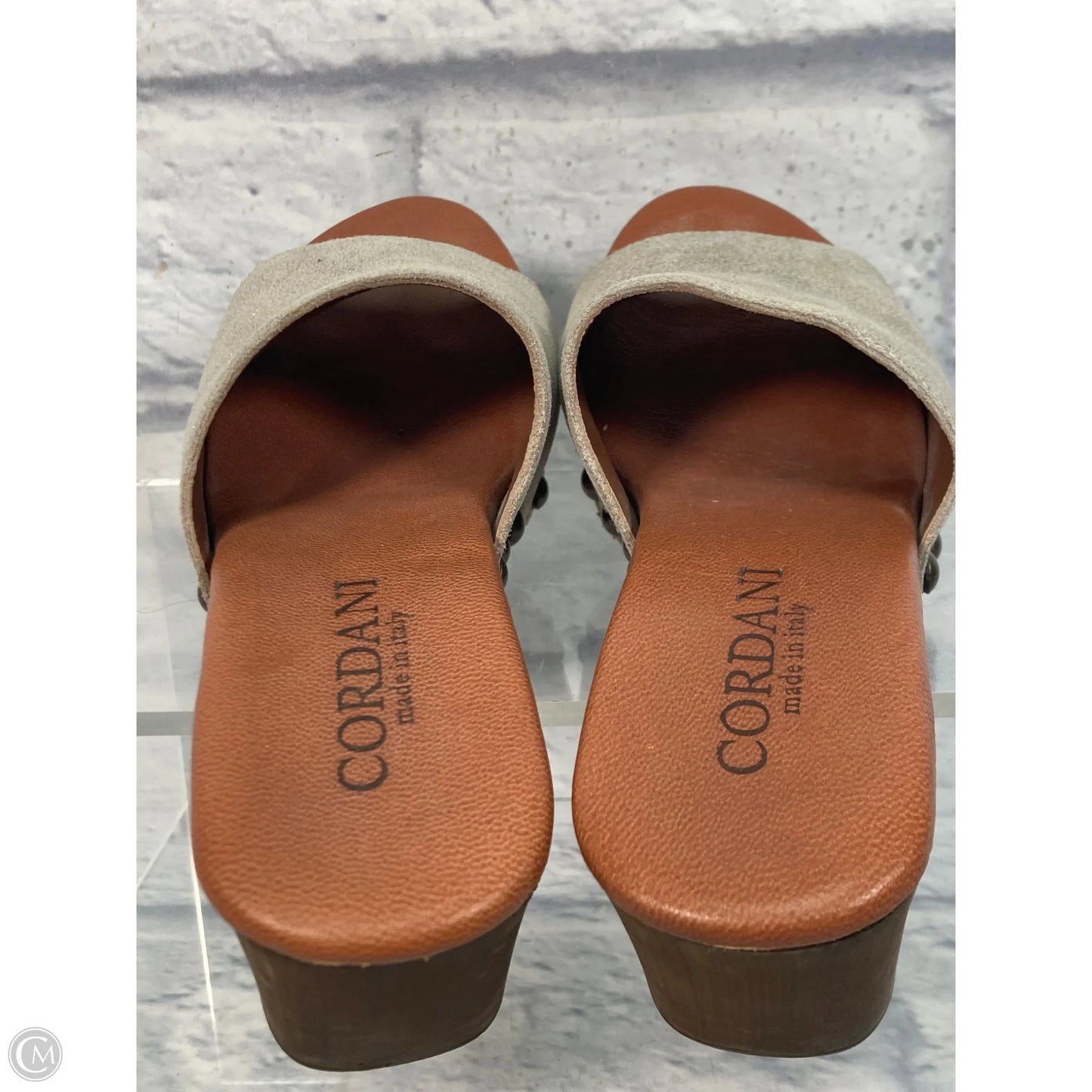 Sandals Heels Platform By Clothes Mentor In Gold, Size: 7.5