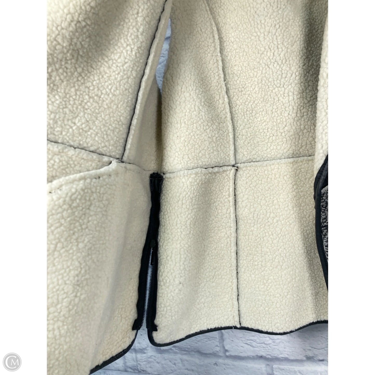 Vest Faux Fur & Sherpa By Tahari By Arthur Levine In Black & Cream, Size: M