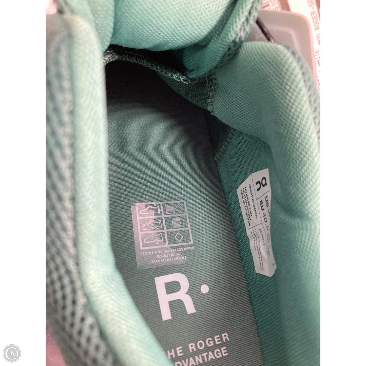 Shoes Sneakers By On Cloud In Green & White, Size: 9